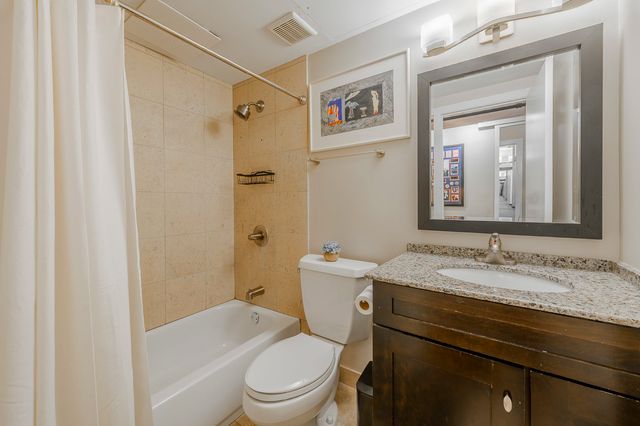 411 W Ontario Street 220, Chicago, IL 60654