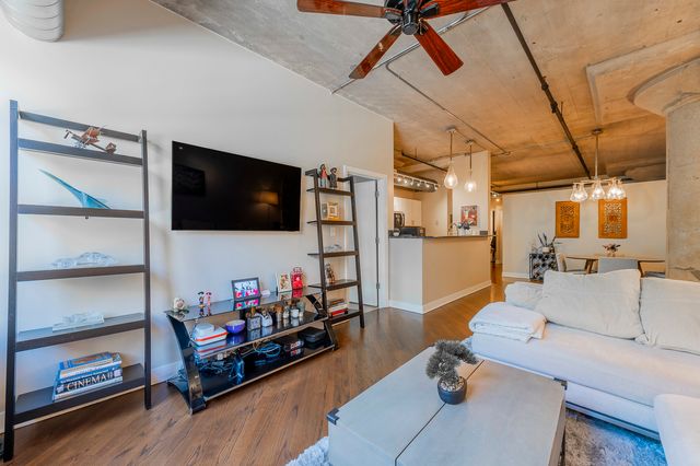 411 W Ontario Street 220, Chicago, IL 60654