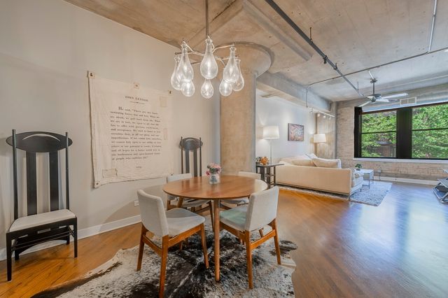 411 W Ontario Street 220, Chicago, IL 60654