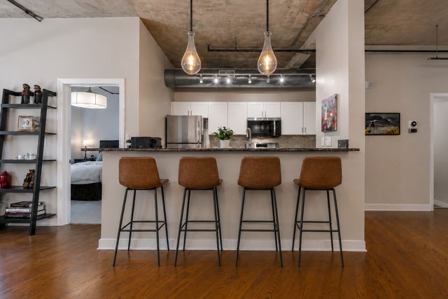 411 W Ontario Street 220, Chicago, IL 60654