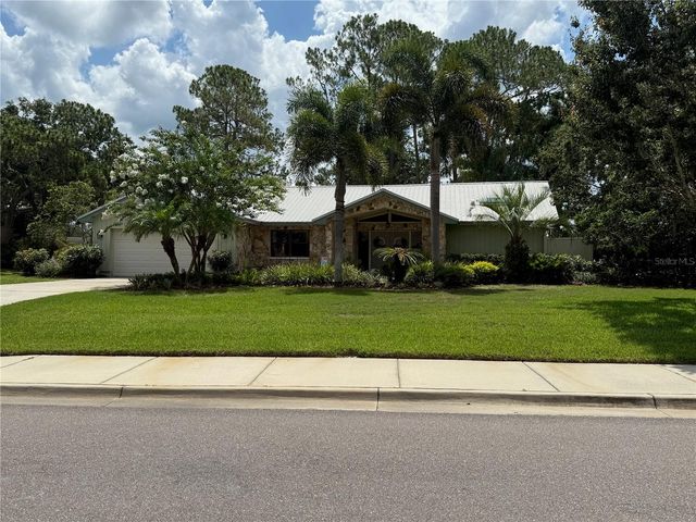 2215 TONIWOOD LANE, Palm Harbor, FL 34685