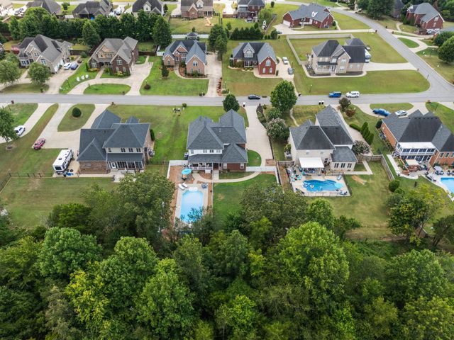 1131 Kacie Dr, Pleasant View, TN 37146