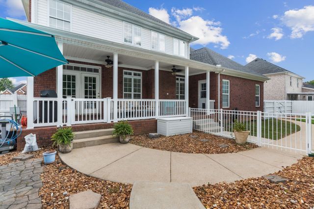 1131 Kacie Dr, Pleasant View, TN 37146