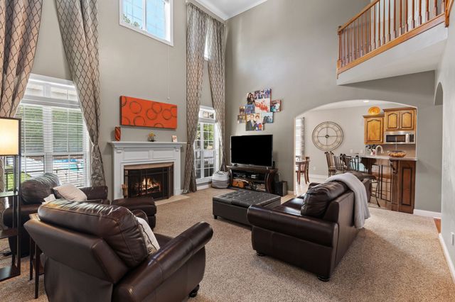 1131 Kacie Dr, Pleasant View, TN 37146