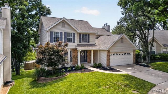 238 Westridge Parc Lane, Ellisville, MO 63021