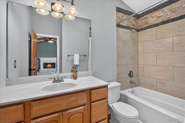 238 Westridge Parc Lane, Ellisville, MO 63021