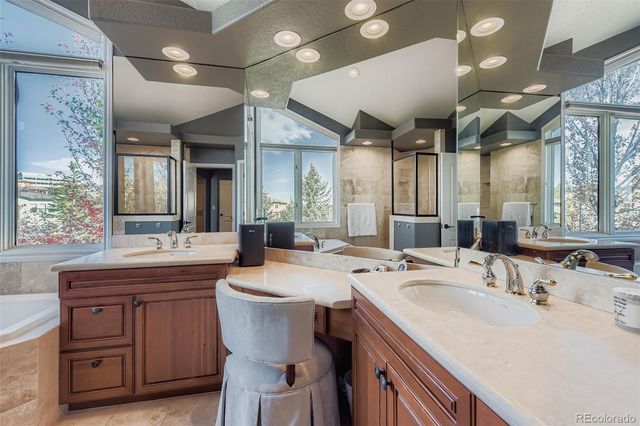 9410 S Silent Hills Drive, Lone Tree, CO 80124