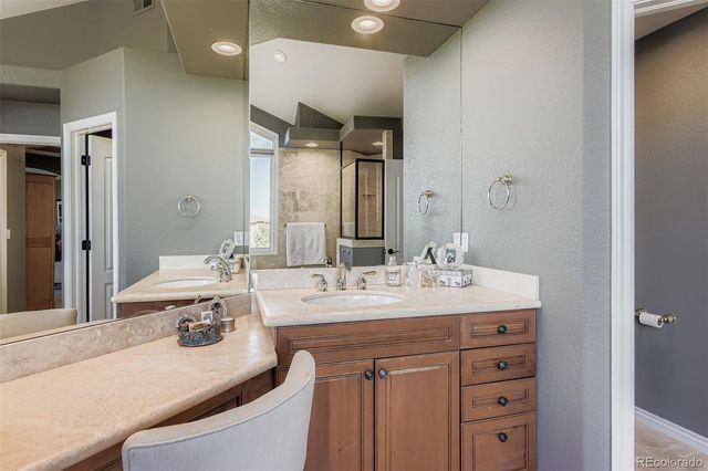 9410 S Silent Hills Drive, Lone Tree, CO 80124