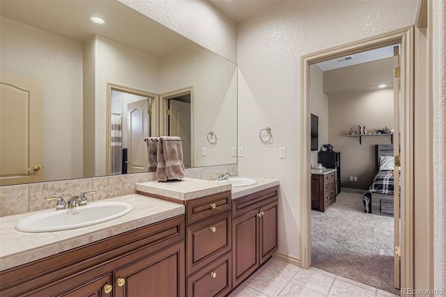 9410 S Silent Hills Drive, Lone Tree, CO 80124