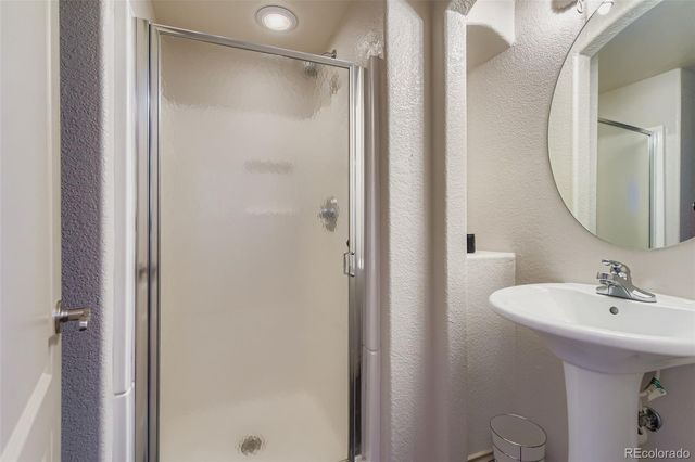 9410 S Silent Hills Drive, Lone Tree, CO 80124