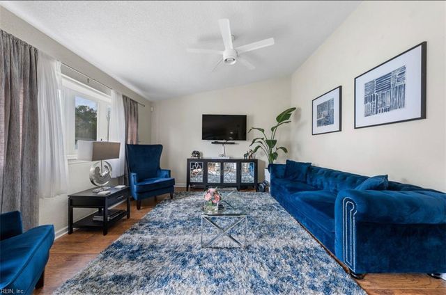 212 Paladin DR, Virginia Beach, VA 23452