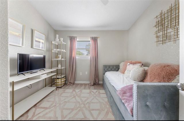 212 Paladin DR, Virginia Beach, VA 23452