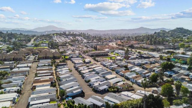 12044 Royal SPC 18, El Cajon, CA 92021