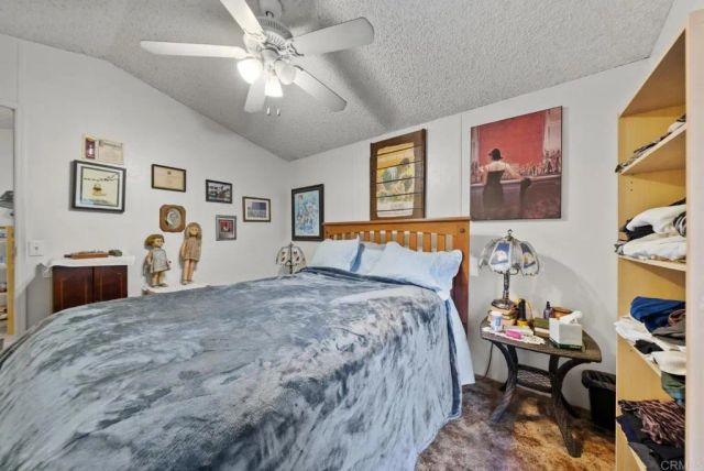 12044 Royal SPC 18, El Cajon, CA 92021