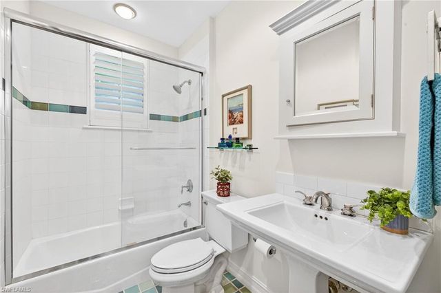 2805 TIBURON BLVD E 1-101, Naples, FL 34109