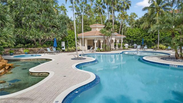 2805 TIBURON BLVD E 1-101, Naples, FL 34109