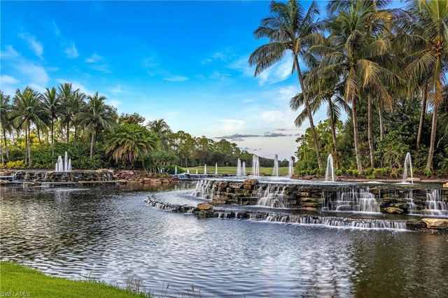 2805 TIBURON BLVD E 1-101, Naples, FL 34109