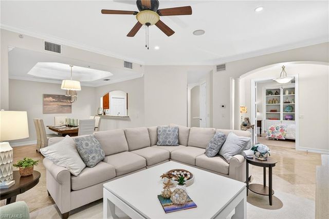 2805 TIBURON BLVD E 1-101, Naples, FL 34109