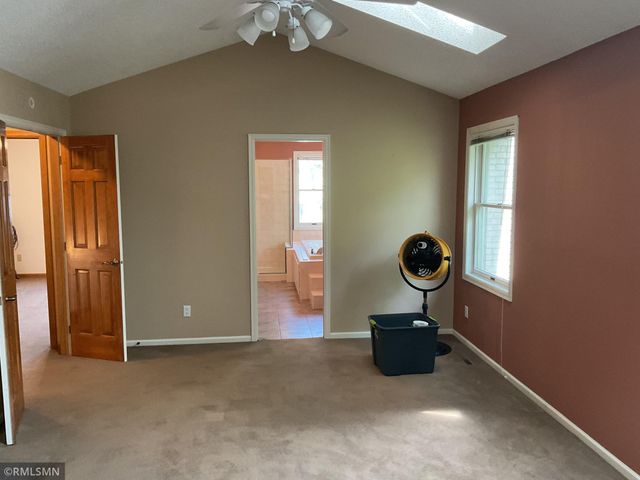 2145 14th Avenue E, North Saint Paul, MN 55109