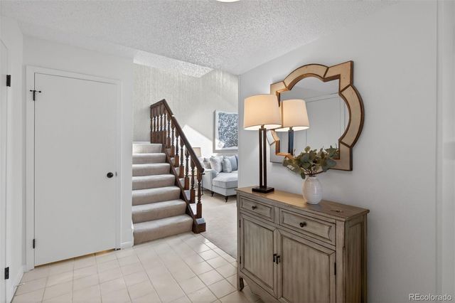 2558 S Vaughn Way D, Aurora, CO 80014