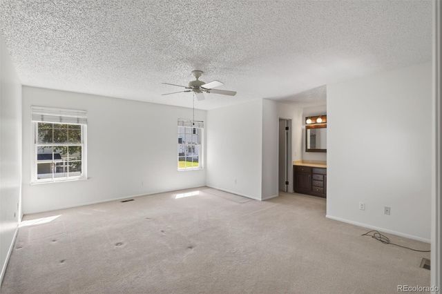 2558 S Vaughn Way D, Aurora, CO 80014