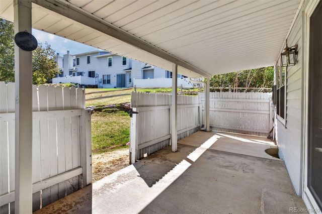 2558 S Vaughn Way D, Aurora, CO 80014