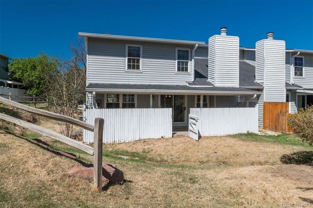 2558 S Vaughn Way D, Aurora, CO 80014