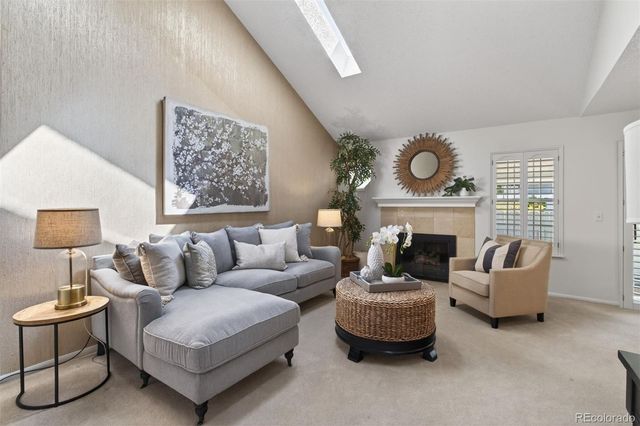 2558 S Vaughn Way D, Aurora, CO 80014