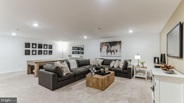 530 TROLLEY LANE, Sellersville, PA 18960