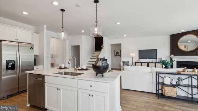 530 TROLLEY LANE, Sellersville, PA 18960