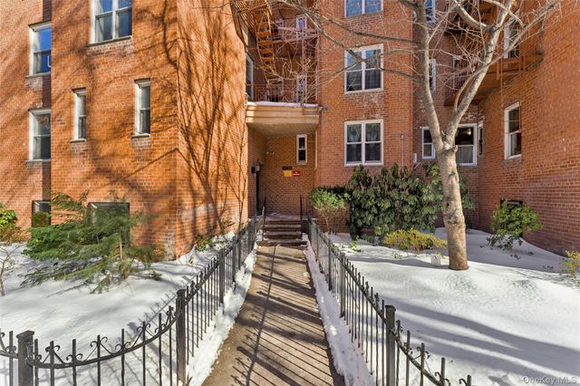 33-35 81st Street 4A, Jackson Heights, NY 11372