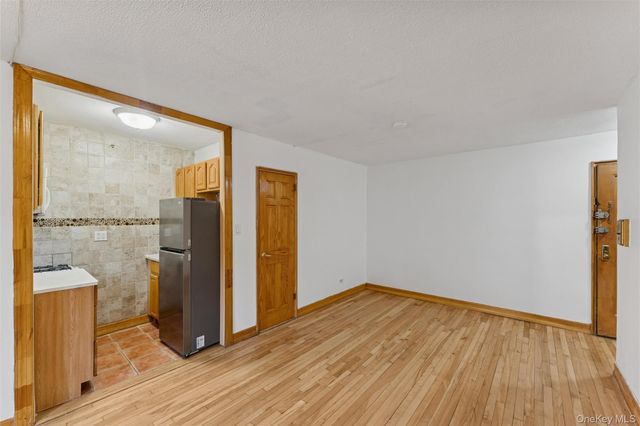 33-35 81st Street 4A, Jackson Heights, NY 11372