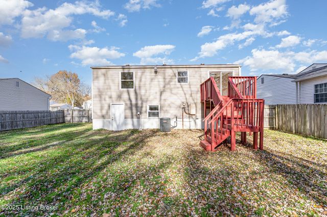 3700 Canopus Ct, Louisville, KY 40219