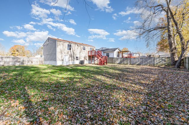 3700 Canopus Ct, Louisville, KY 40219