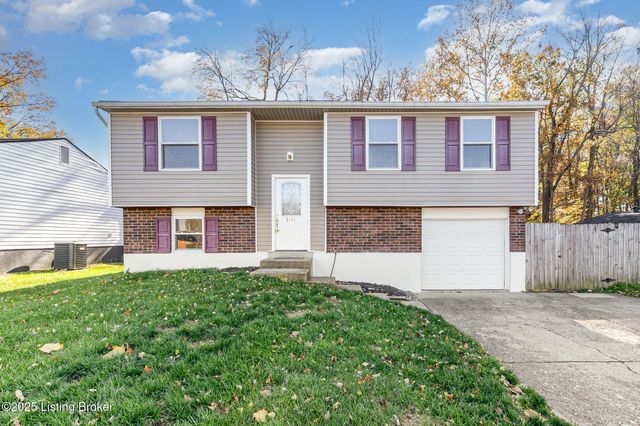 3700 Canopus Ct, Louisville, KY 40219