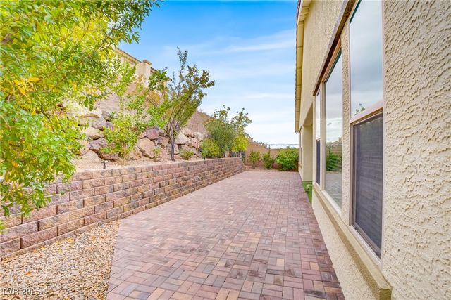 1189 Hillside Peak Street, Henderson, NV 89002