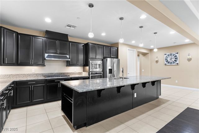 1189 Hillside Peak Street, Henderson, NV 89002