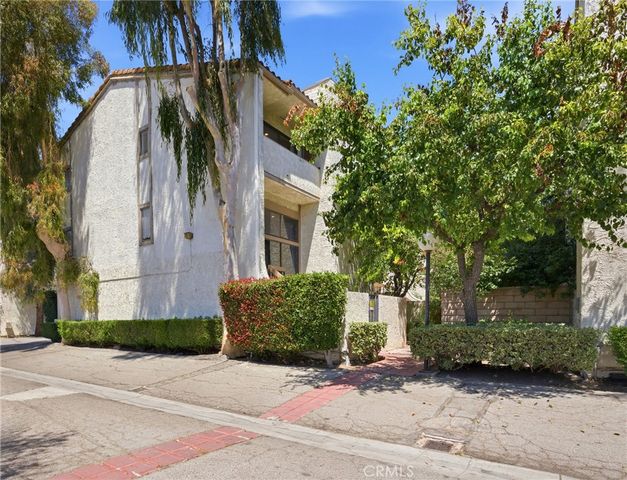 20224 Sherman 48, Winnetka, CA 91306