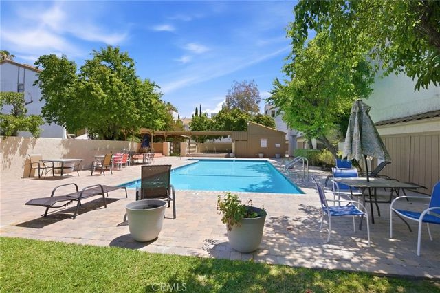 20224 Sherman 48, Winnetka, CA 91306