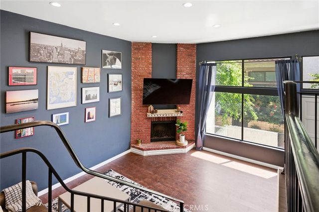 20224 Sherman 48, Winnetka, CA 91306