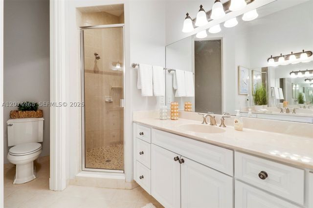 703 Del Sol Cir 703, Tequesta, FL 33469