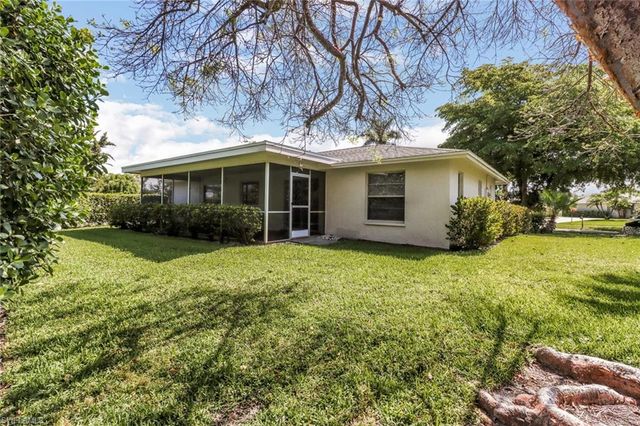 4472 Beechwood Lake DR, Naples, FL 34112