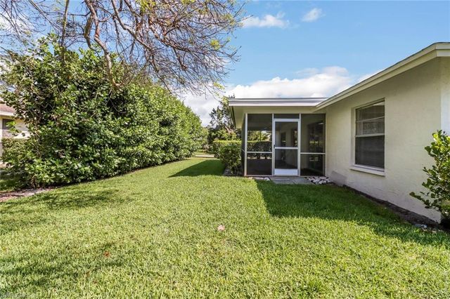 4472 Beechwood Lake DR, Naples, FL 34112