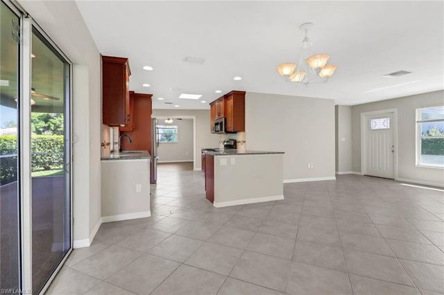 4472 Beechwood Lake DR, Naples, FL 34112