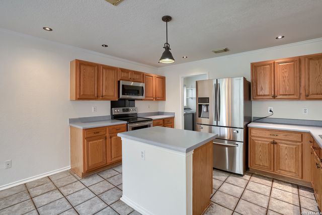 10838 Bentsen Palm, San Antonio, TX 78254