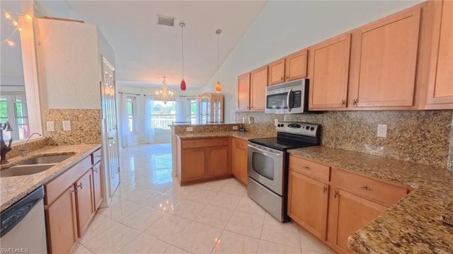 436 Willowbrook DR, Lehigh Acres, FL 33972