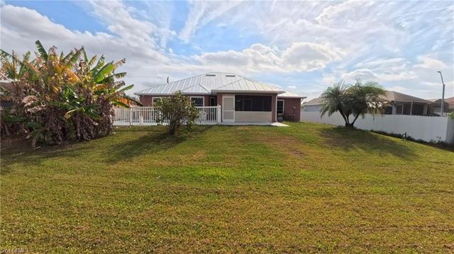 436 Willowbrook DR, Lehigh Acres, FL 33972