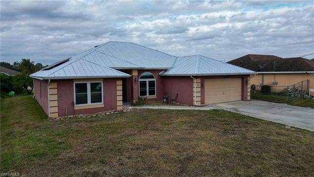 436 Willowbrook DR, Lehigh Acres, FL 33972