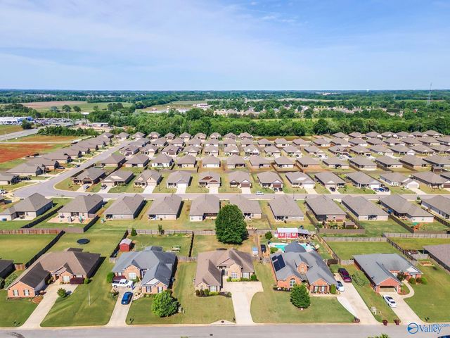 14573 Norfleet Drive, Athens, AL 35613