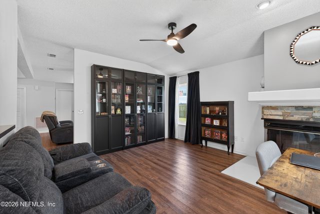 12380 SONDRA COVE Trail N, Jacksonville, FL 32225